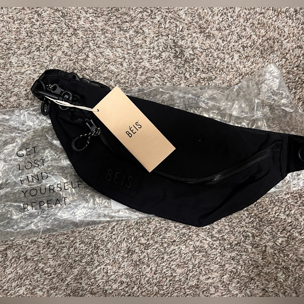 Beis The Sport Pack Crossbody